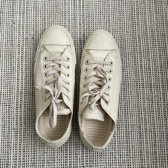 Converse White Low Tops - Picture 1 of 4